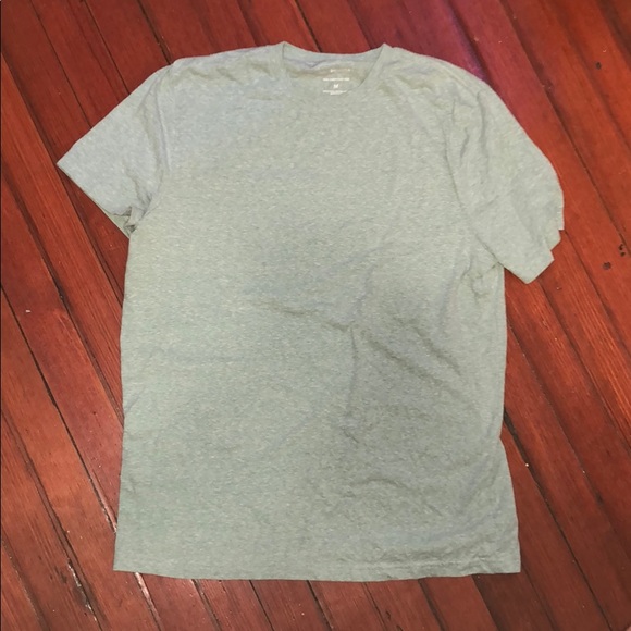 6 Shirt Bundle , Basic T Shirts - Picture 6 of 7
